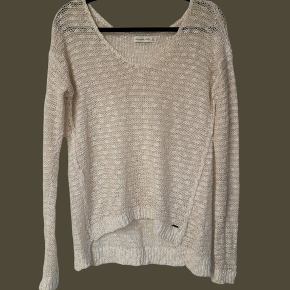 Abercrombie & Fitch Sweater Ivory Cream Long Sleeve Knit Pullover Sweater Size M - Picture 1 of 5